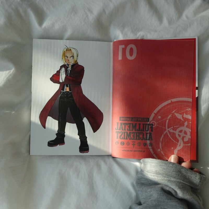 Fullmetal Alchemist: Fullmetal Edition, Vol. 1