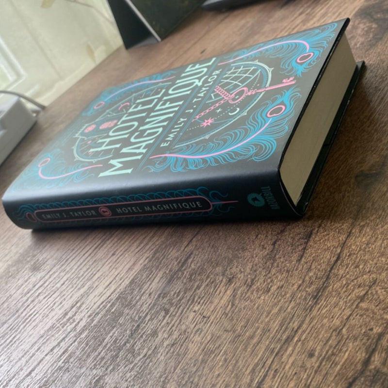 Hotel Magnifique Owlcrate