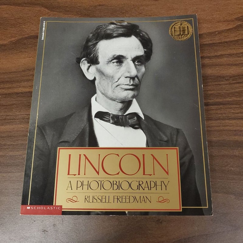 Lincoln a photobiography