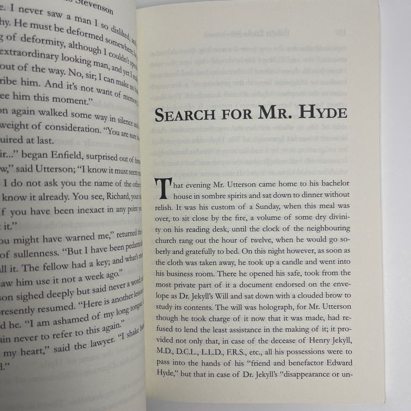Dr. Jekyll and Mr. Hyde - the Original 1886 Classic (Reader's Library Classics)