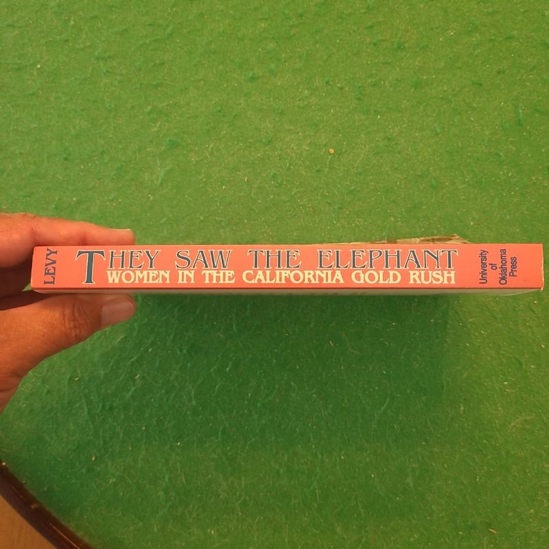 They Saw the Elephant by JoAnn Levy