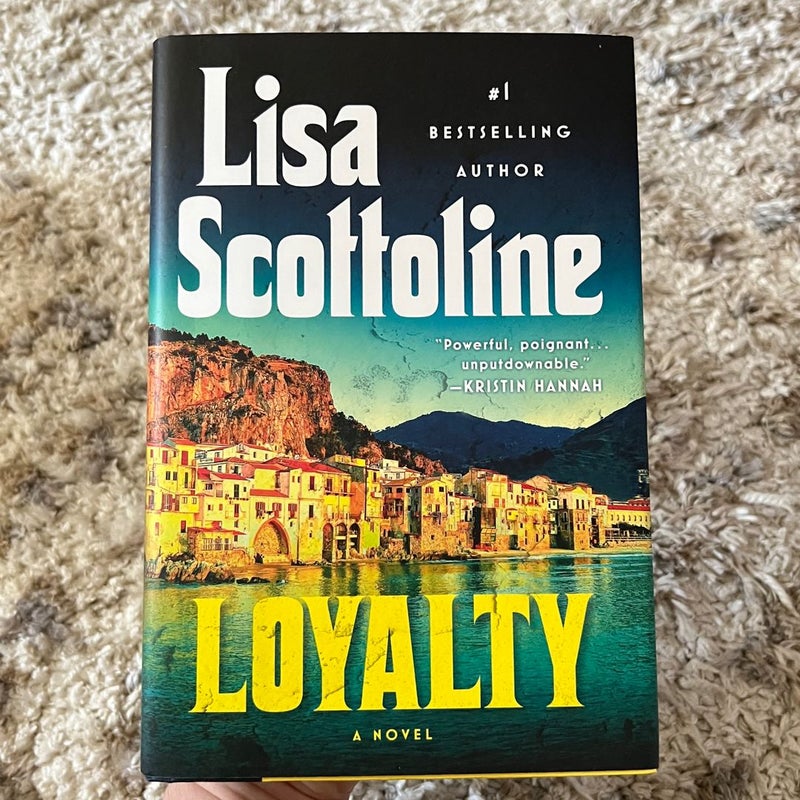 Loyalty Lisa Scottoline Hardback with dust cover