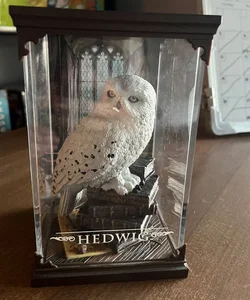 Hedwig statue 