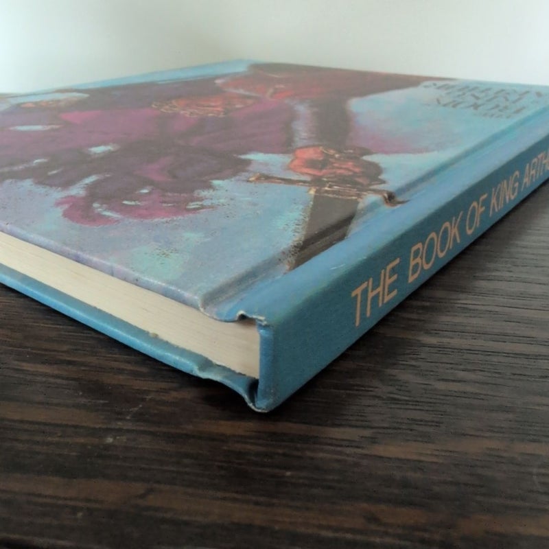 The Book of King Arthur (Illustrated)