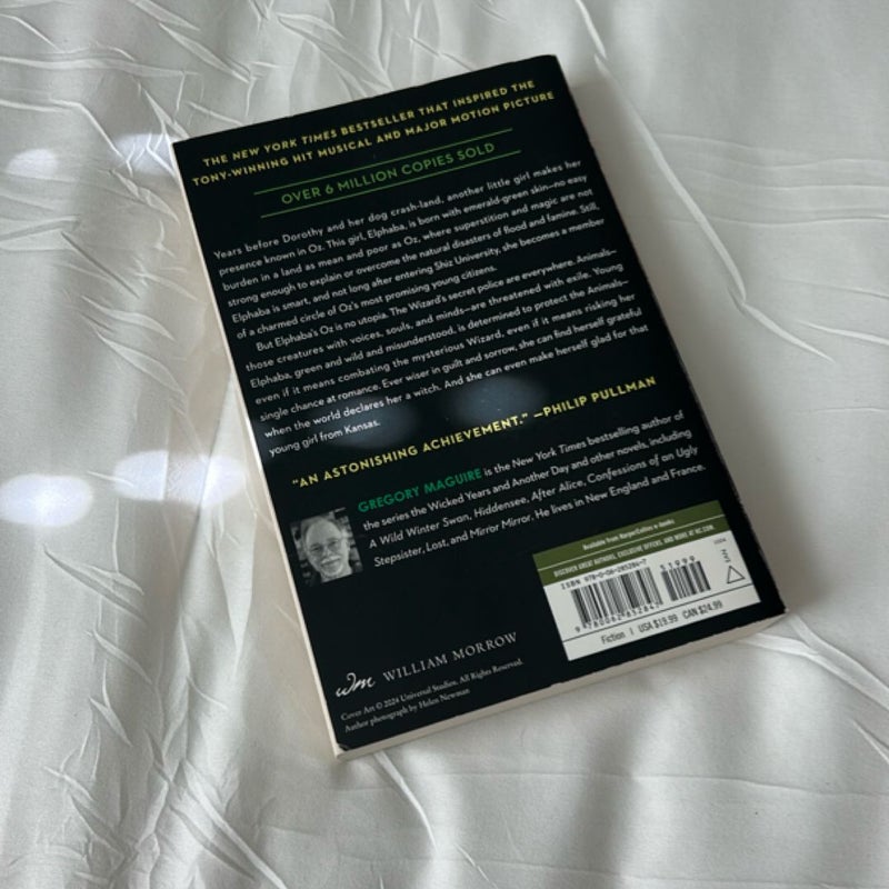 Wicked [Movie Tie-In]