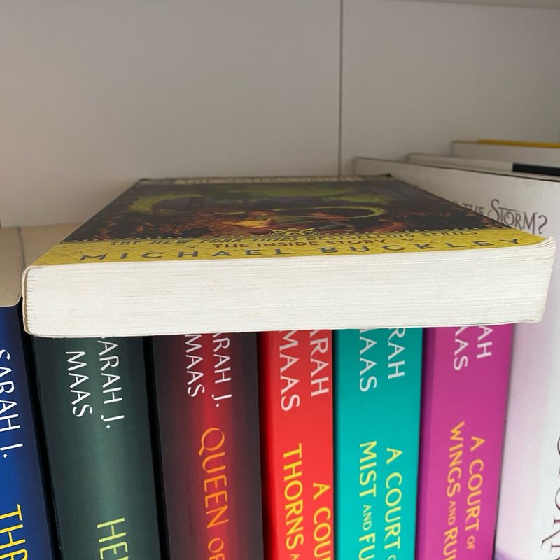 The Sisters Grimm: Book 8