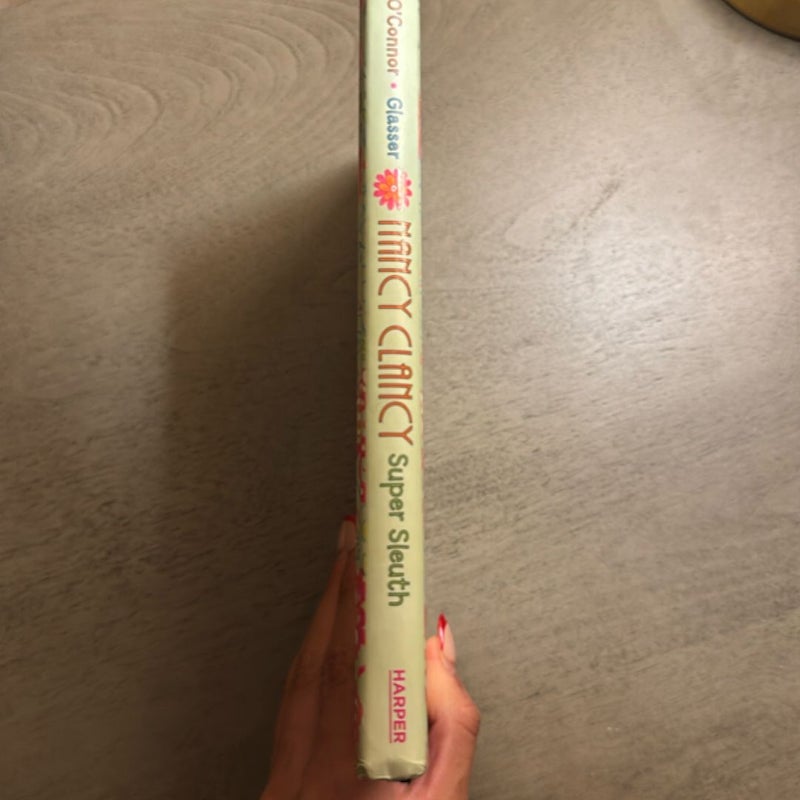 Fancy Nancy: Nancy Clancy, Super Sleuth