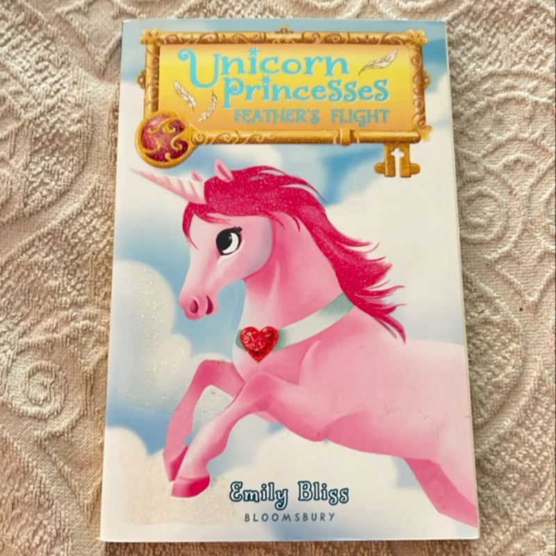 Unicorn Princesses 8: Feather's Flight
