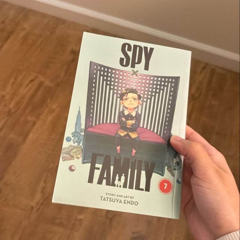 Spy X Family, Vol. 7