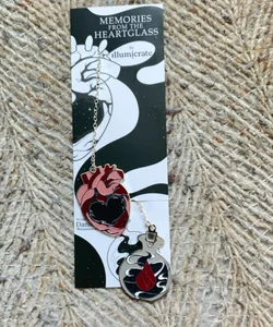 Illumicrate Edition Heartglass Chain Bookmark