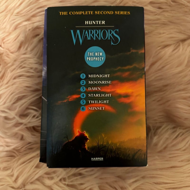 Warriors: the New Prophecy Box Set: Volumes 1 To 6