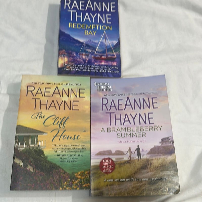 Lot of Romance Novels by RaeAnne Thayne-4 Stories/ 3 Books