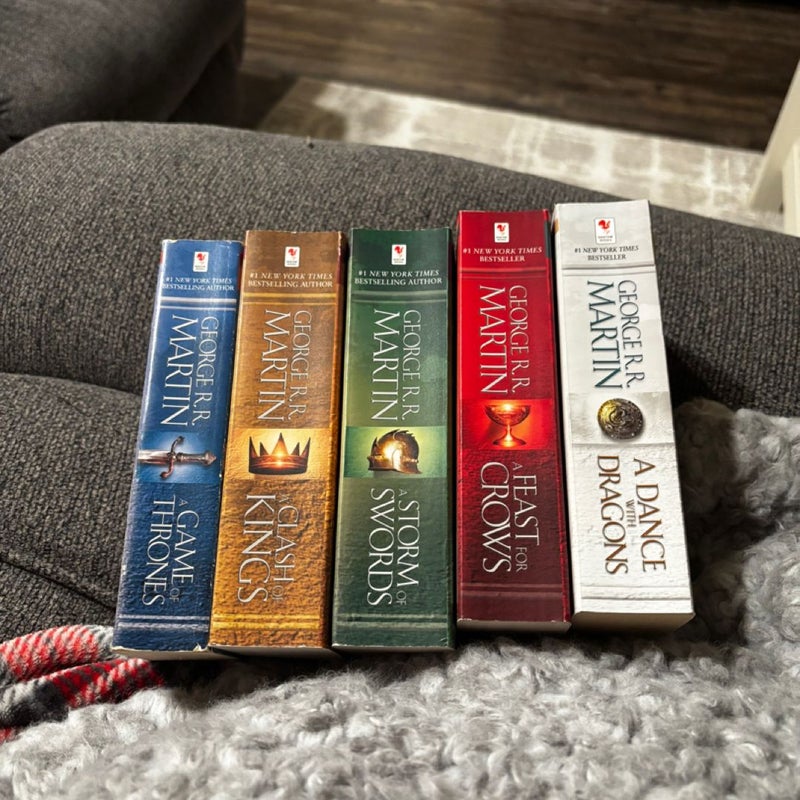 A Game of Thrones Set (book 1-5)
