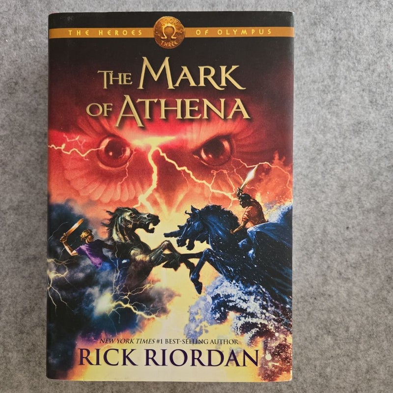 Heroes of Olympus, the, Book Three the Mark of Athena (Heroes of Olympus, the, Book Three)