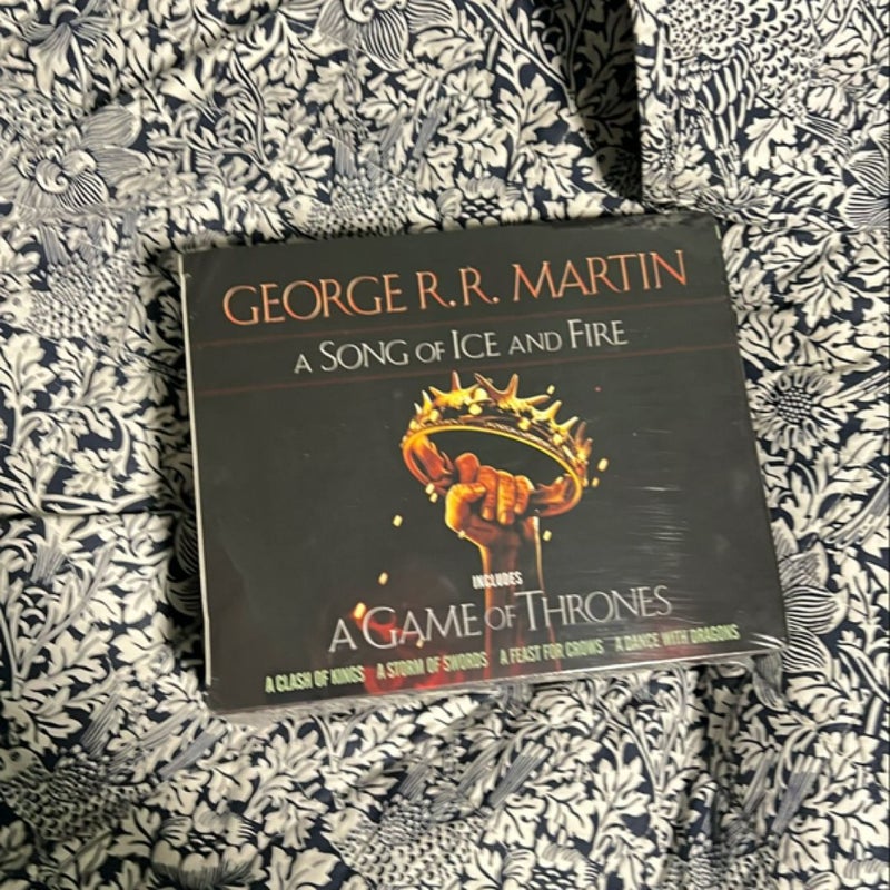 George R. R. Martin's a Game of Thrones 5-Book Boxed Set (Song of Ice and Fire Series)