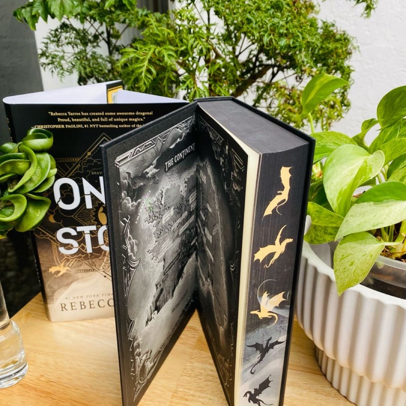 Onyx Storm (Deluxe Limited Edition)