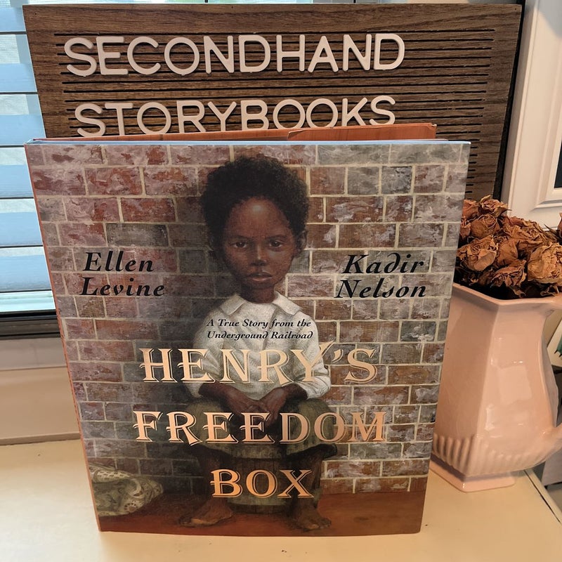 Henry’s Freedom Box by Ellen Levine, Hardcover | Pangobooks