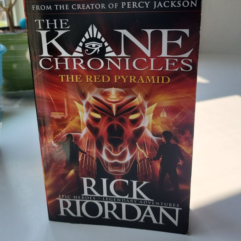 the kane chronicles(3 books)