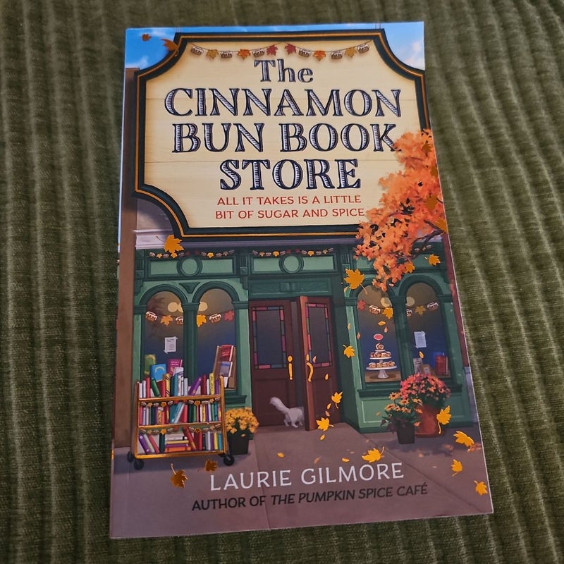 The Cinnamon Bun Book Store (Dream Harbor, Book 2)