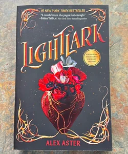 Lightlark (the Lightlark Saga Book 1)