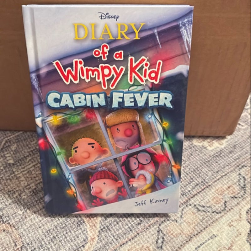 Cabin Fever (Special Disney+ Cover Edition) (Diary of a Wimpy Kid #6)