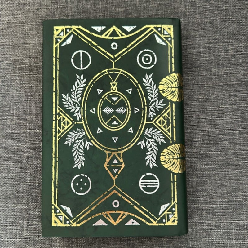 Fairyloot Witches Steeped in Gold