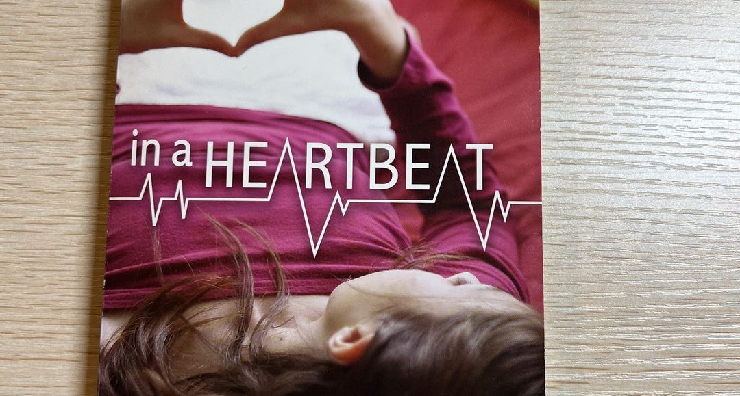 In a heartbeat by Loretta Ellsworth, Paperback | Pangobooks