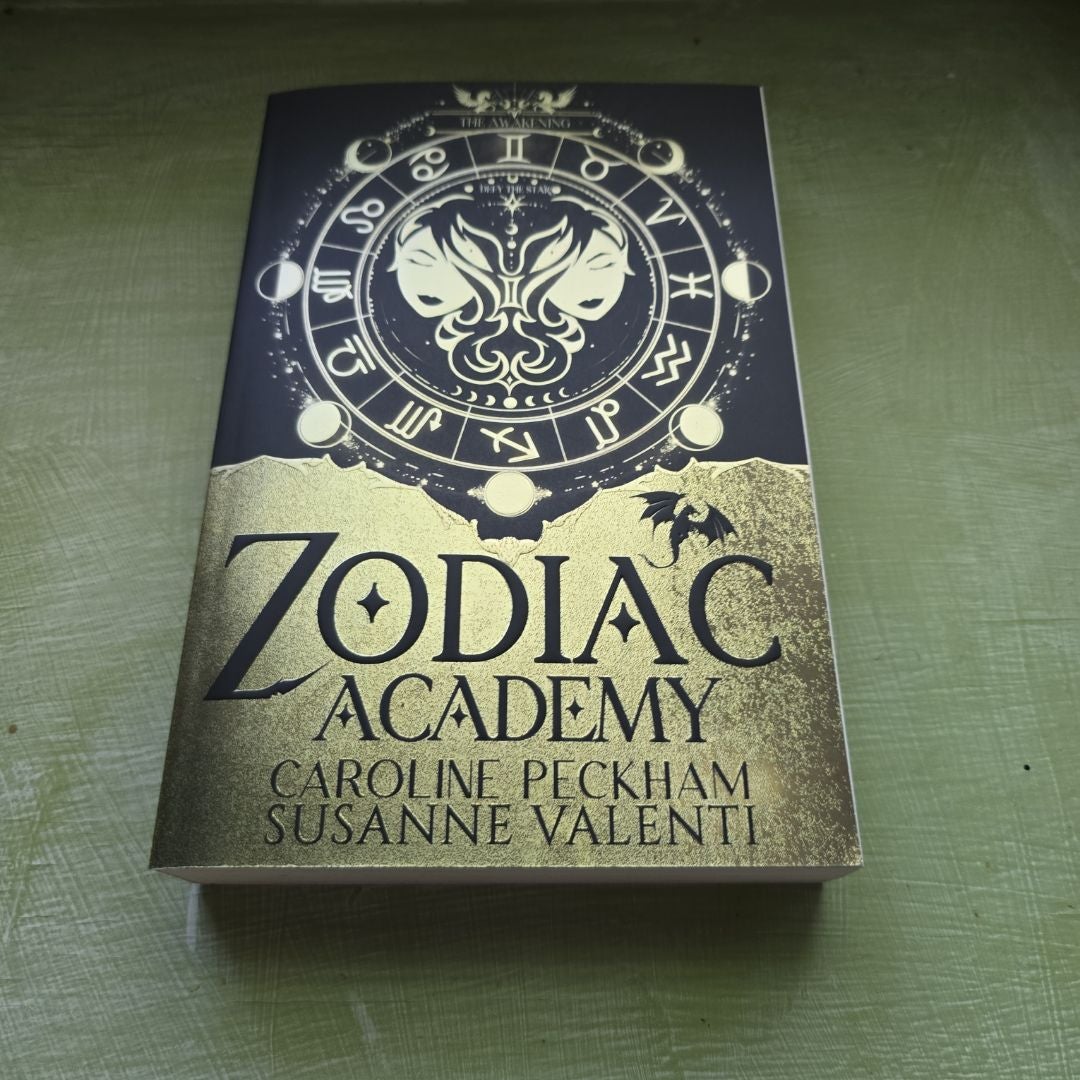 洋書 Zodiac academy (hardcover) book 1~4 Zodiac Academy Series (1 - 4) by Caroline Peckham and