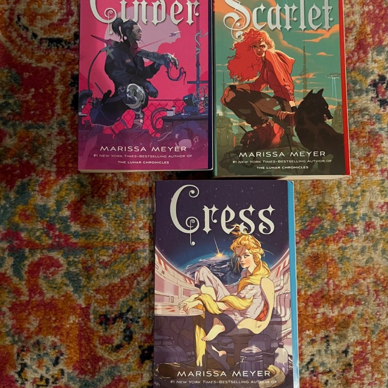 Complete Series Set LUNAR CHRONICLES 1-3 Lot Books Marissa Meyer EXCELLENT