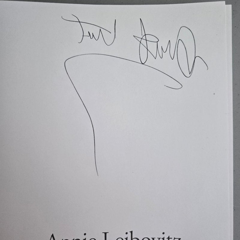 Annie Leibovitz Signed Book