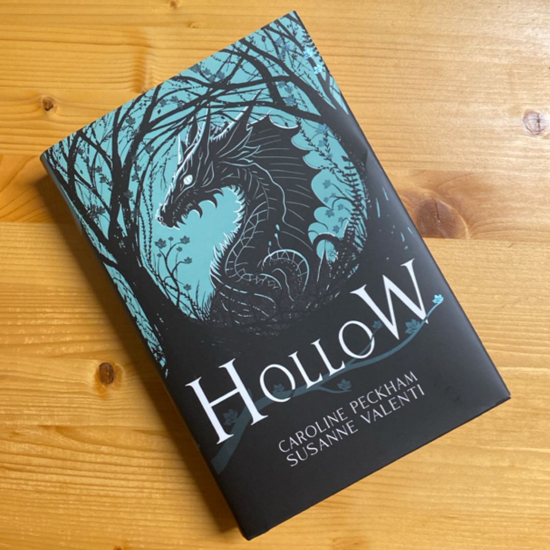 Hollow (Book 1 in the Crown of Hearts and Chaos Series) Deluxe Edition