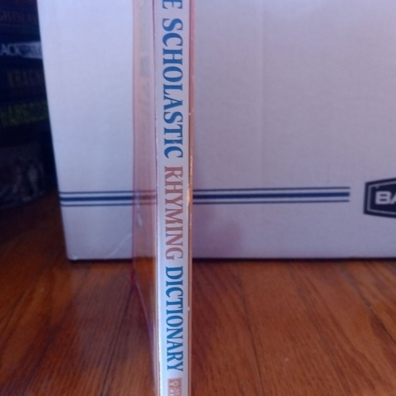 Scholastic Rhyming Dictionary by Sue Young