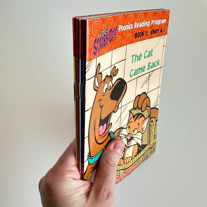 Scooby-Doo Phonics Reading Program bundle, 5 books, Readers