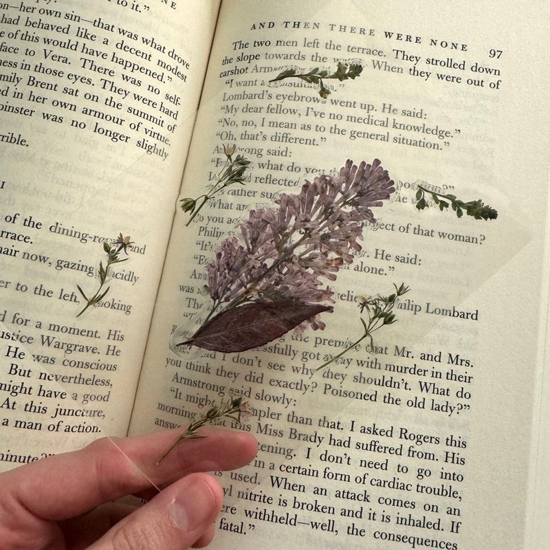 Real lilac handmade bookmark. 💜