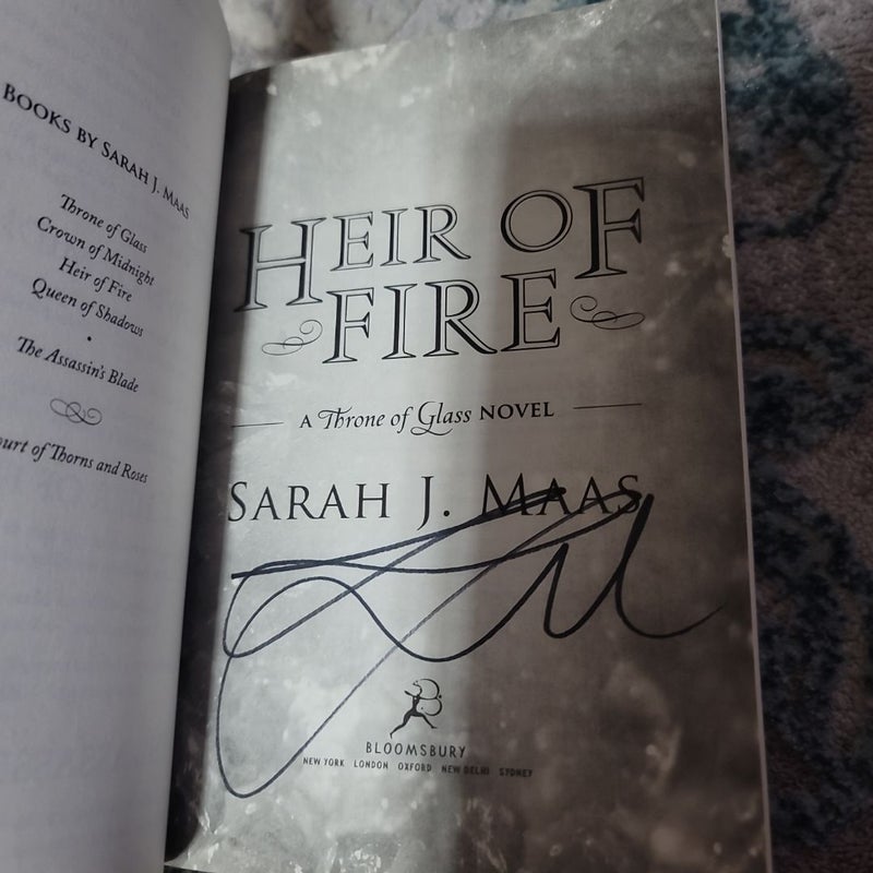 SIGNED!! Heir of Fire