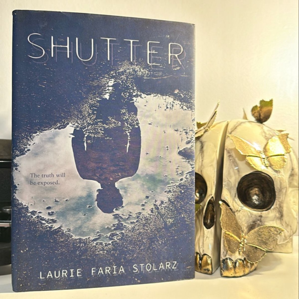 Shutter by Laurie Faria Stolarz