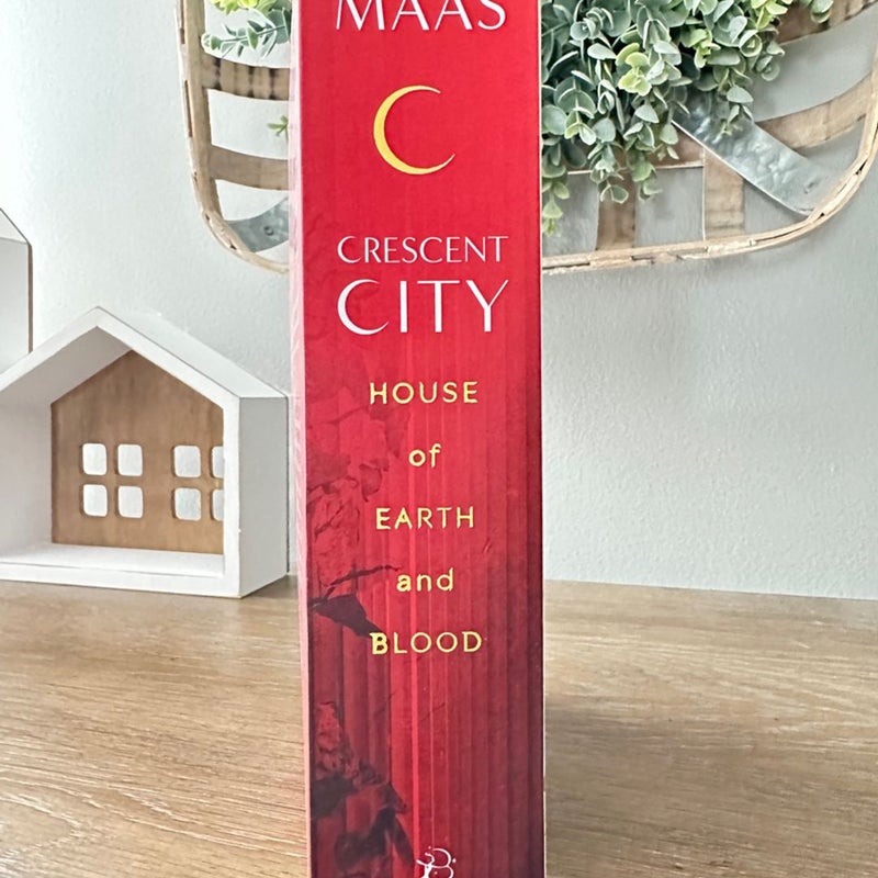 House of Earth and Blood Paperback
