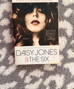 Daisy Jones and the six 