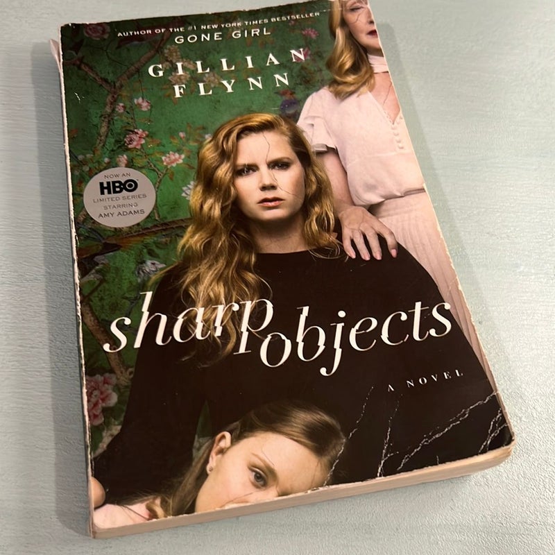 Sharp Objects (Movie Tie-In)