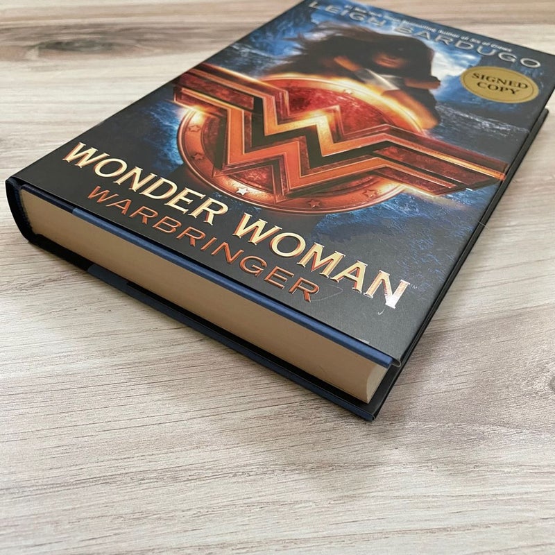 Wonder Woman : Warbringer - SIGNED COPY