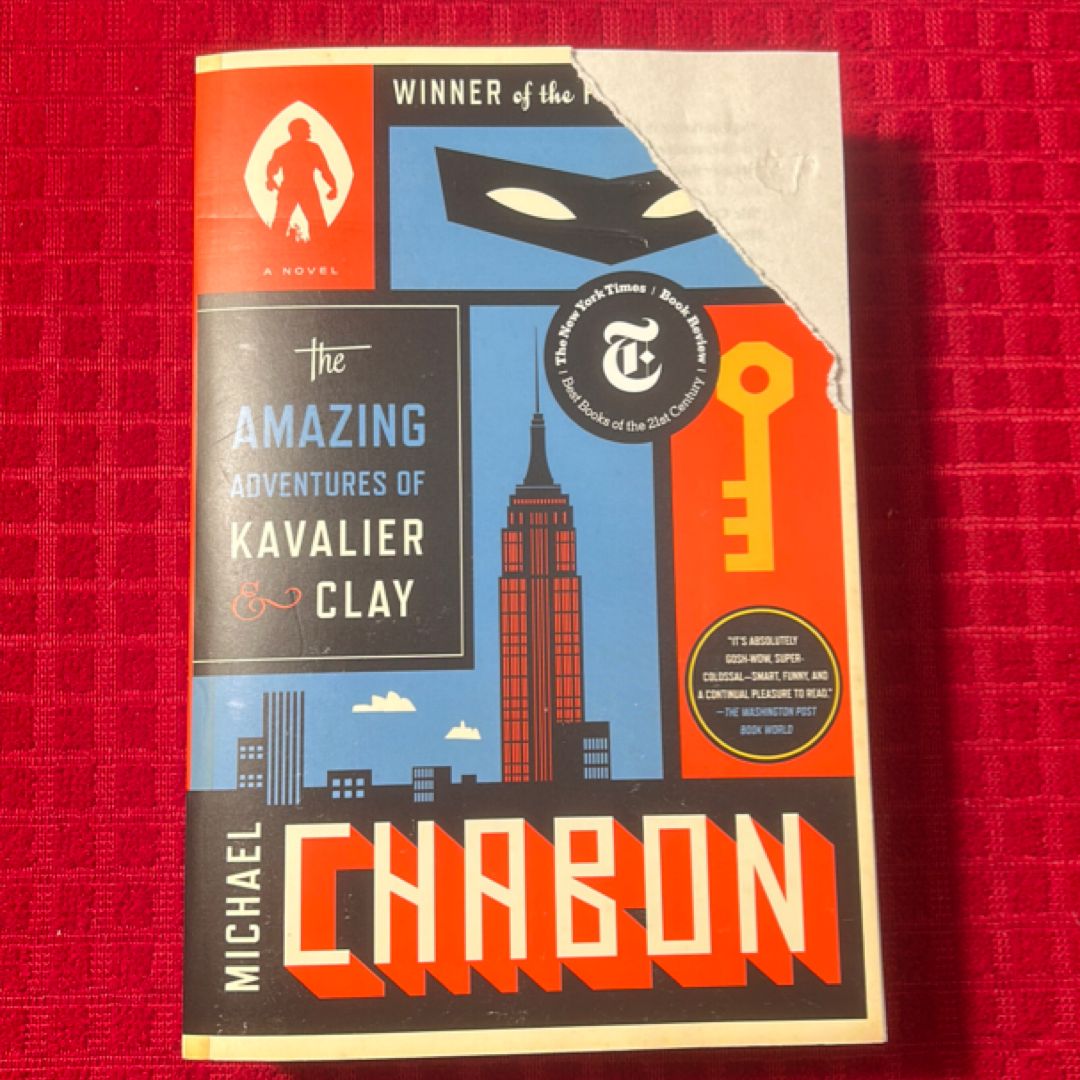 The Amazing Adventures of Kavalier and Clay (with Bonus Content)