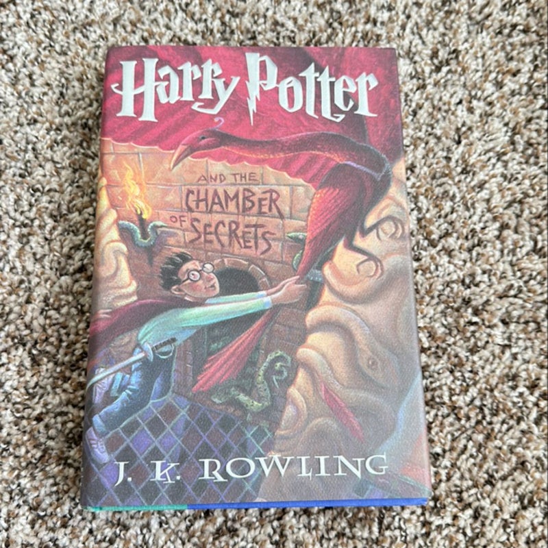 Harry Potter and the Chamber of Secrets WITH RARE SPELLING ERROR