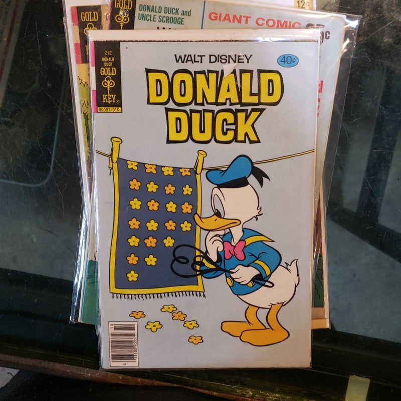 Donald duck lot