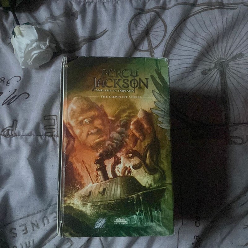 Percy Jackson and the Olympians 5 Book Paperback Boxed Set (new Covers W/poster)