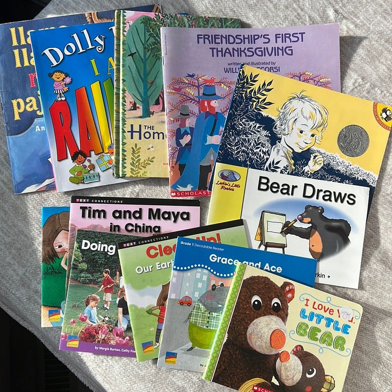 Assorted kids books