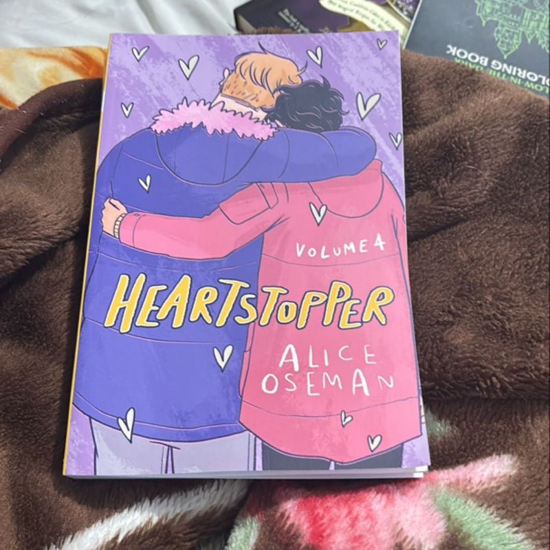 Heartstopper: Volume 4: a Graphic Novel