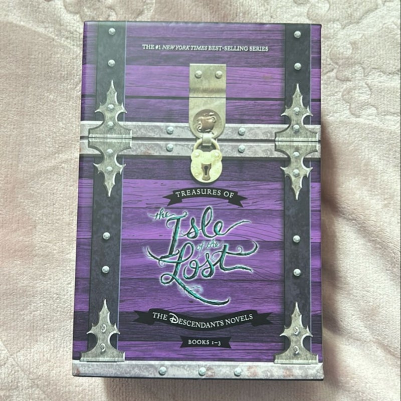 Treasures of the Isle of the Lost [3-Book Hardcover Boxed Set + Poster]