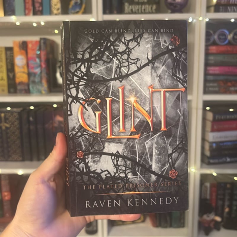 Glint by Raven Kennedy, Paperback | Pangobooks
