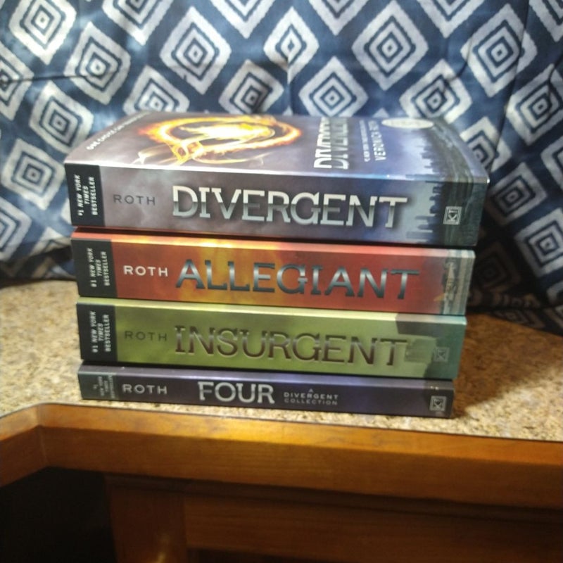 Divergent series set