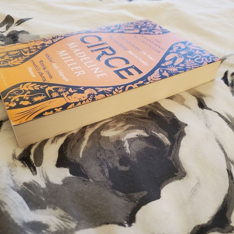 Circe *UK Bloomsbury Paperback Edition*